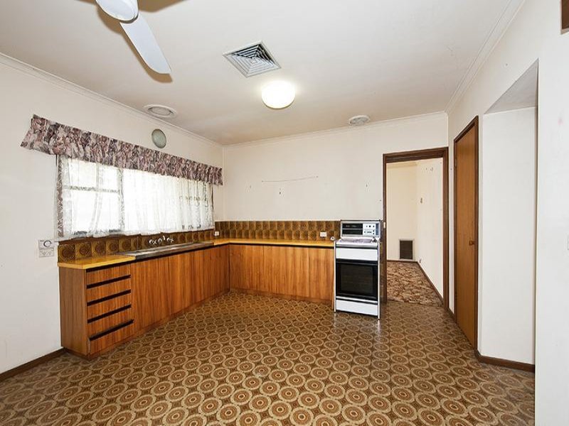 8 Broad Street, Greensborough image 2