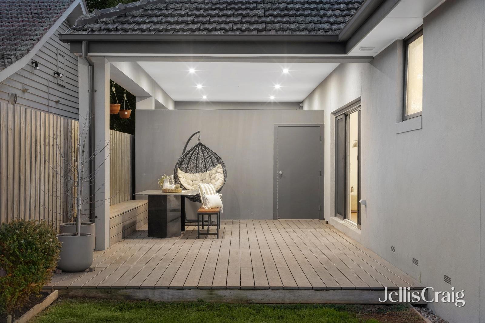 8 Brooklyn Avenue, Caulfield&nbsp;South image 16