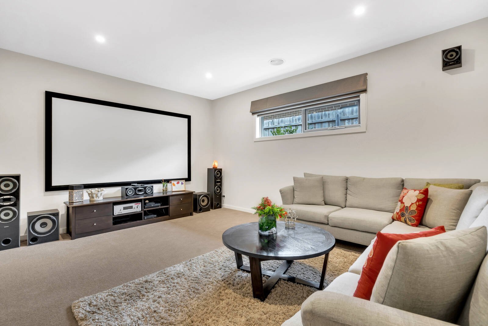 Property Gallery Thumbnail 6