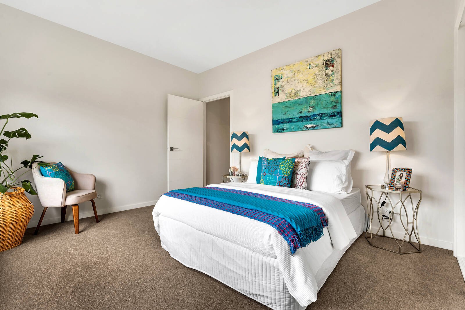 Property Gallery Thumbnail 17