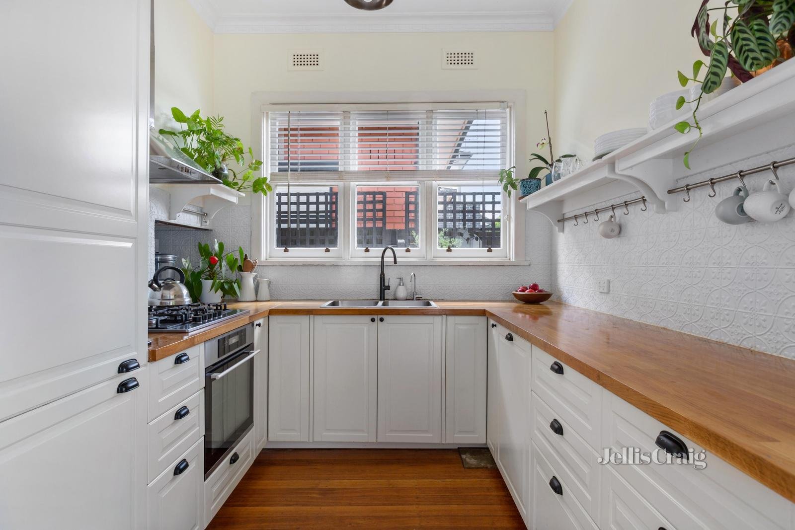 8 Budds Street, Coburg image 7