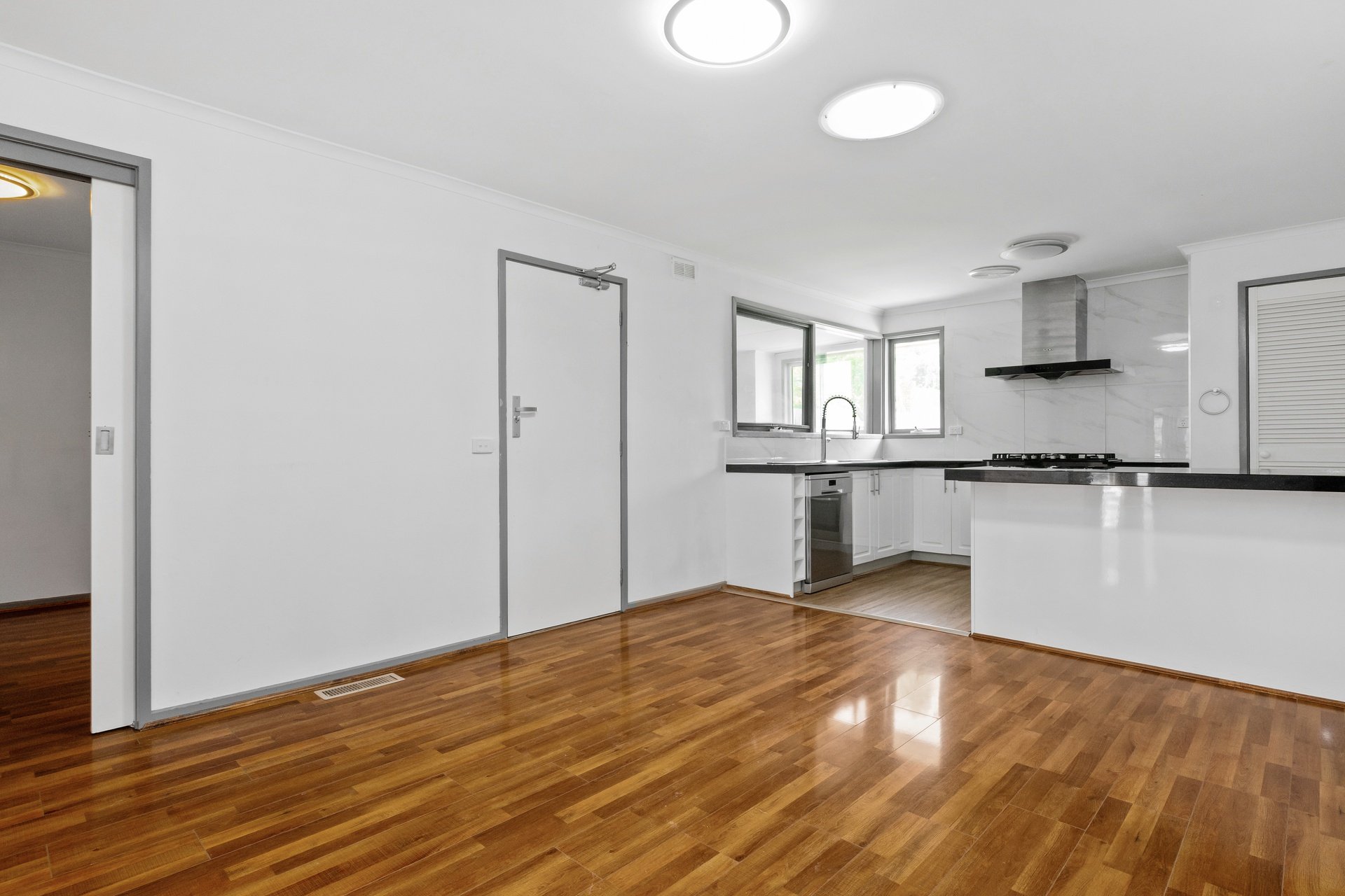 8 Burnt Street, Nunawading image 3