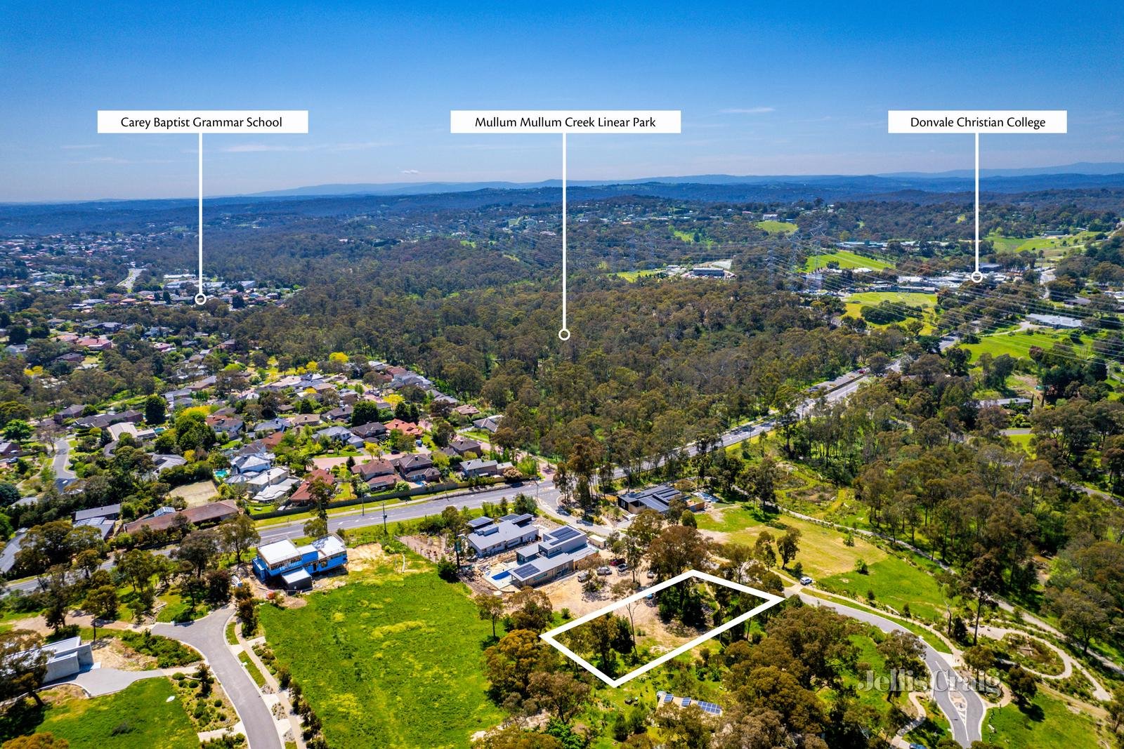 8 Bursaria Rise, Donvale image 4