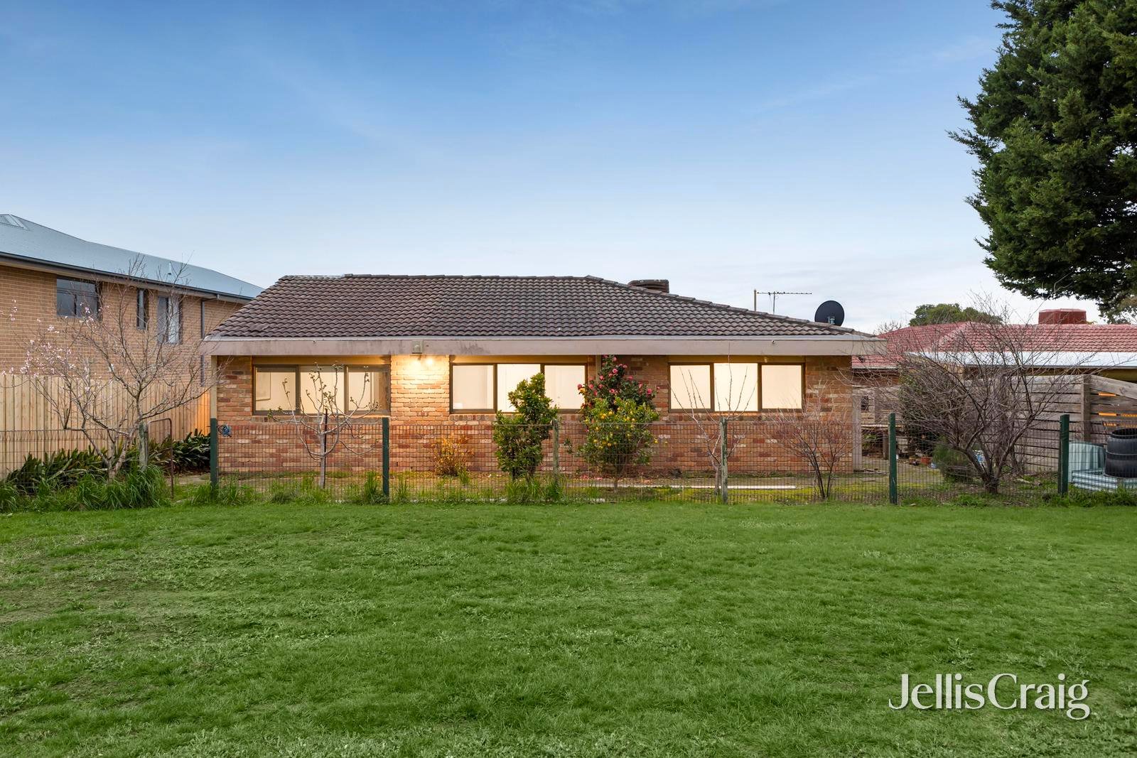 8 Buvelot Wynd, Doncaster&nbsp;East image 14