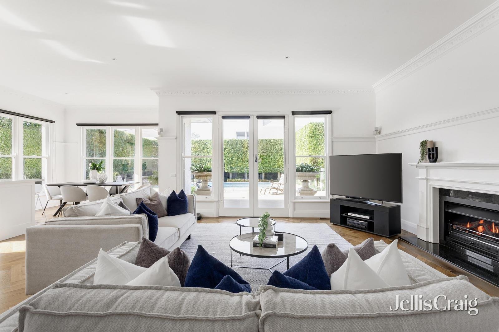 8 Cairnes Crescent, Brighton image 7
