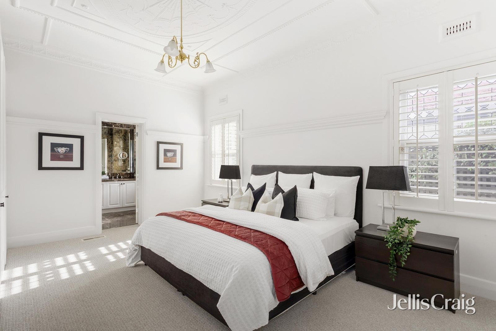8 Cairnes Crescent, Brighton image 14