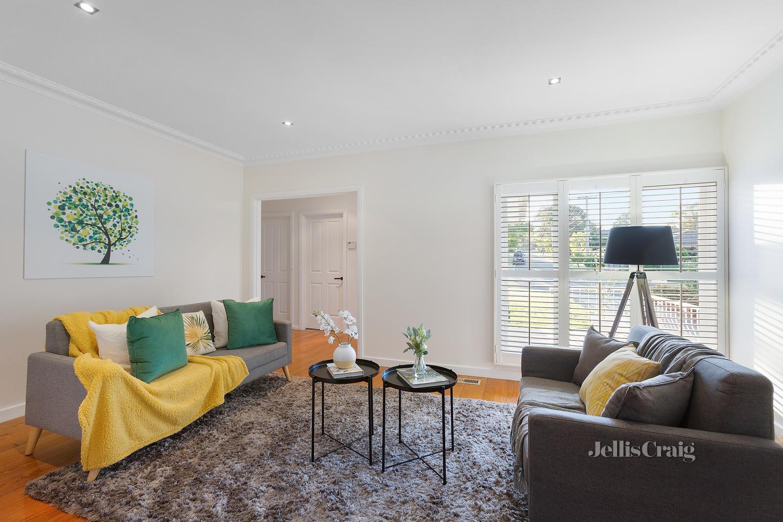 8 Canova Drive, Glen Waverley image 6