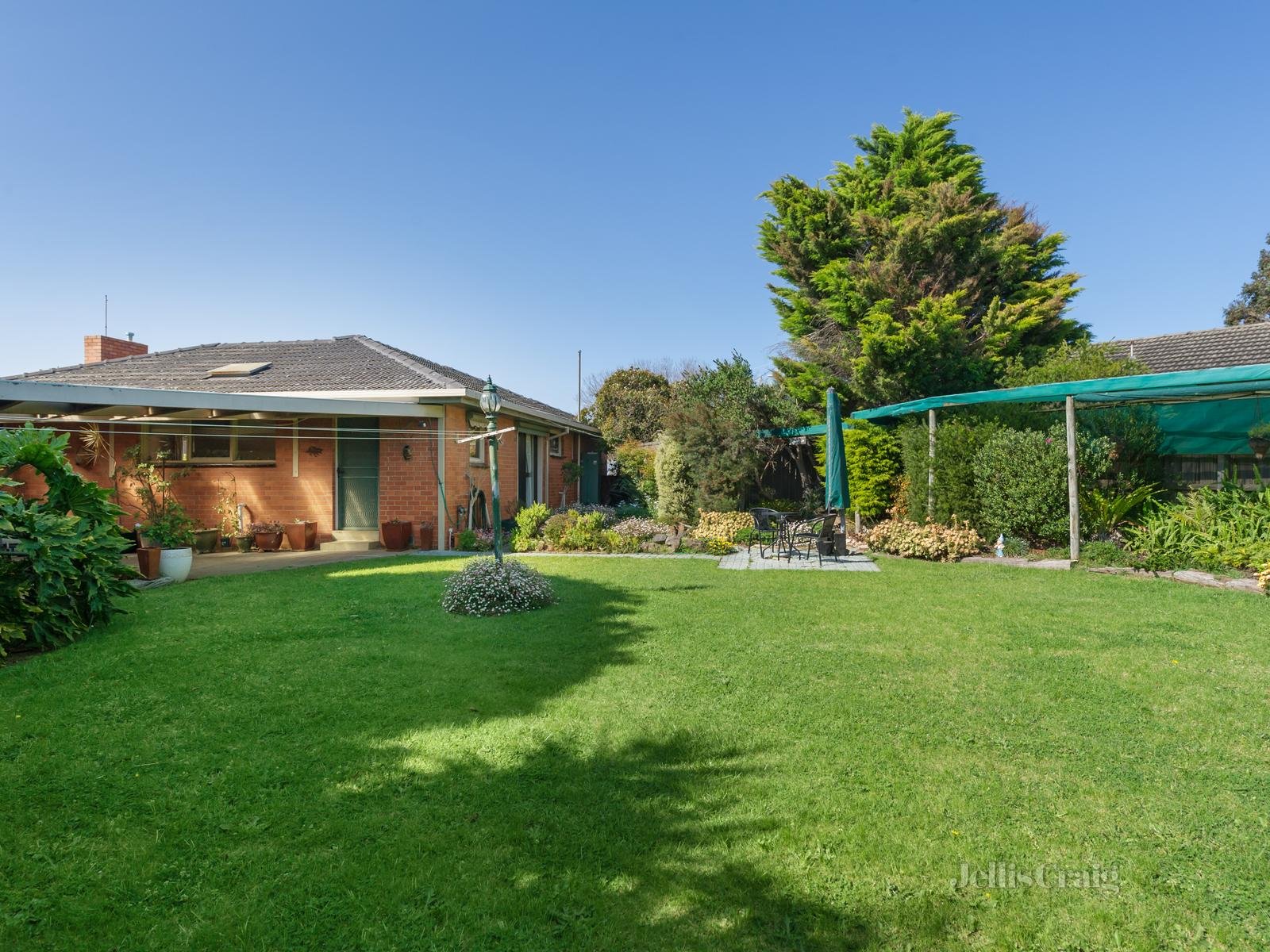 8 Carmyle Court, Bundoora image 9