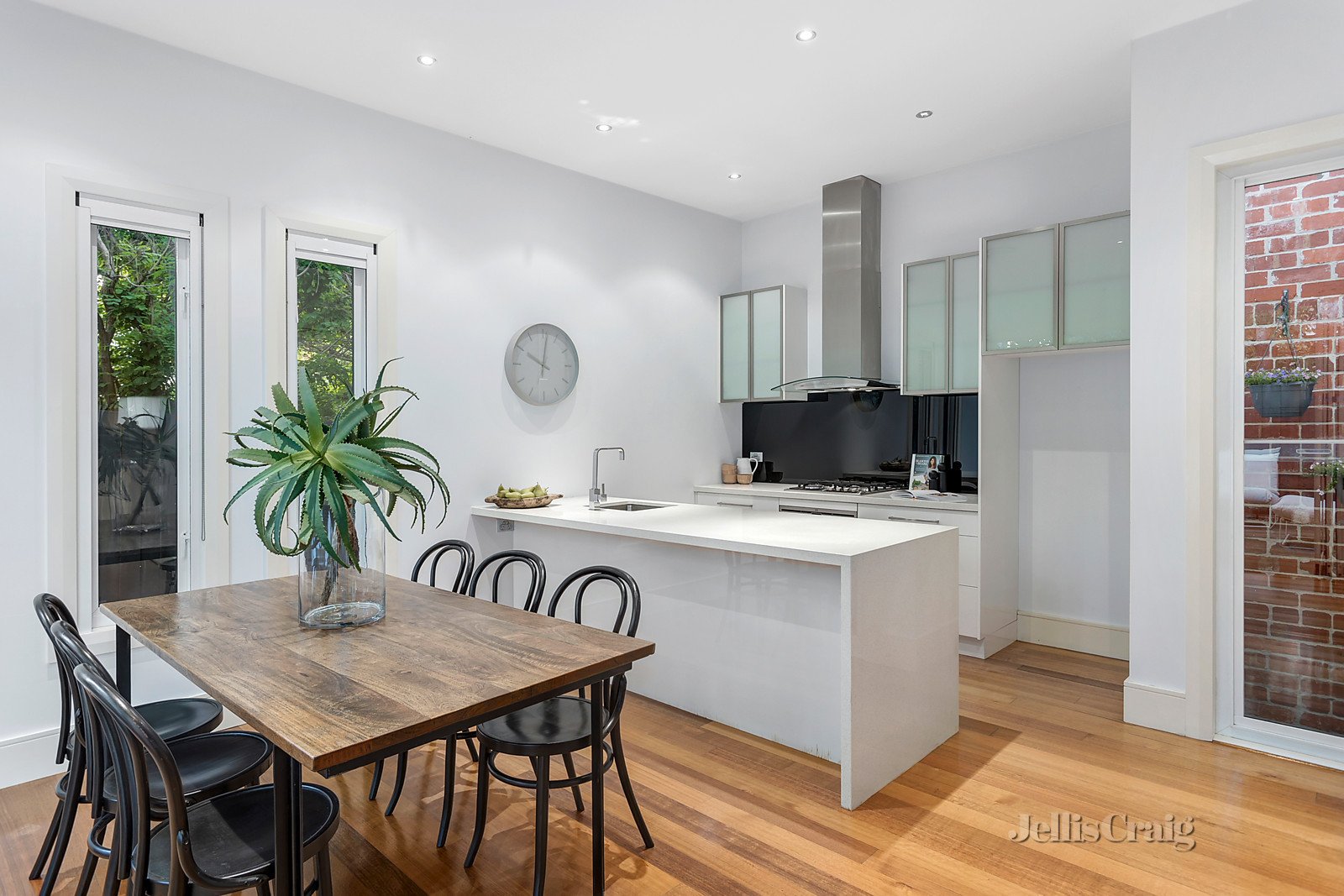 8 Carnarvon Street, Hawthorn East image 3