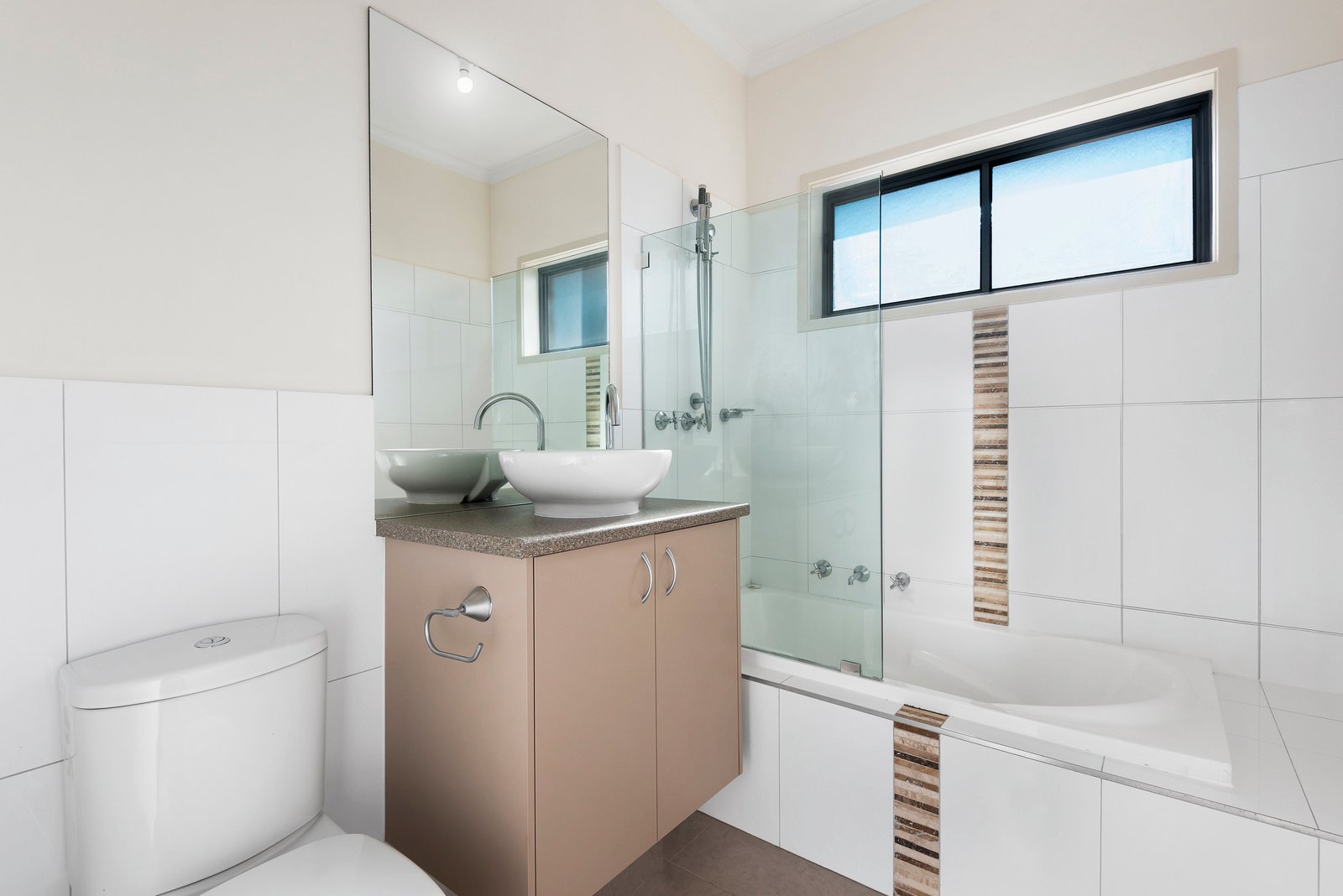 Property Gallery Thumbnail 6
