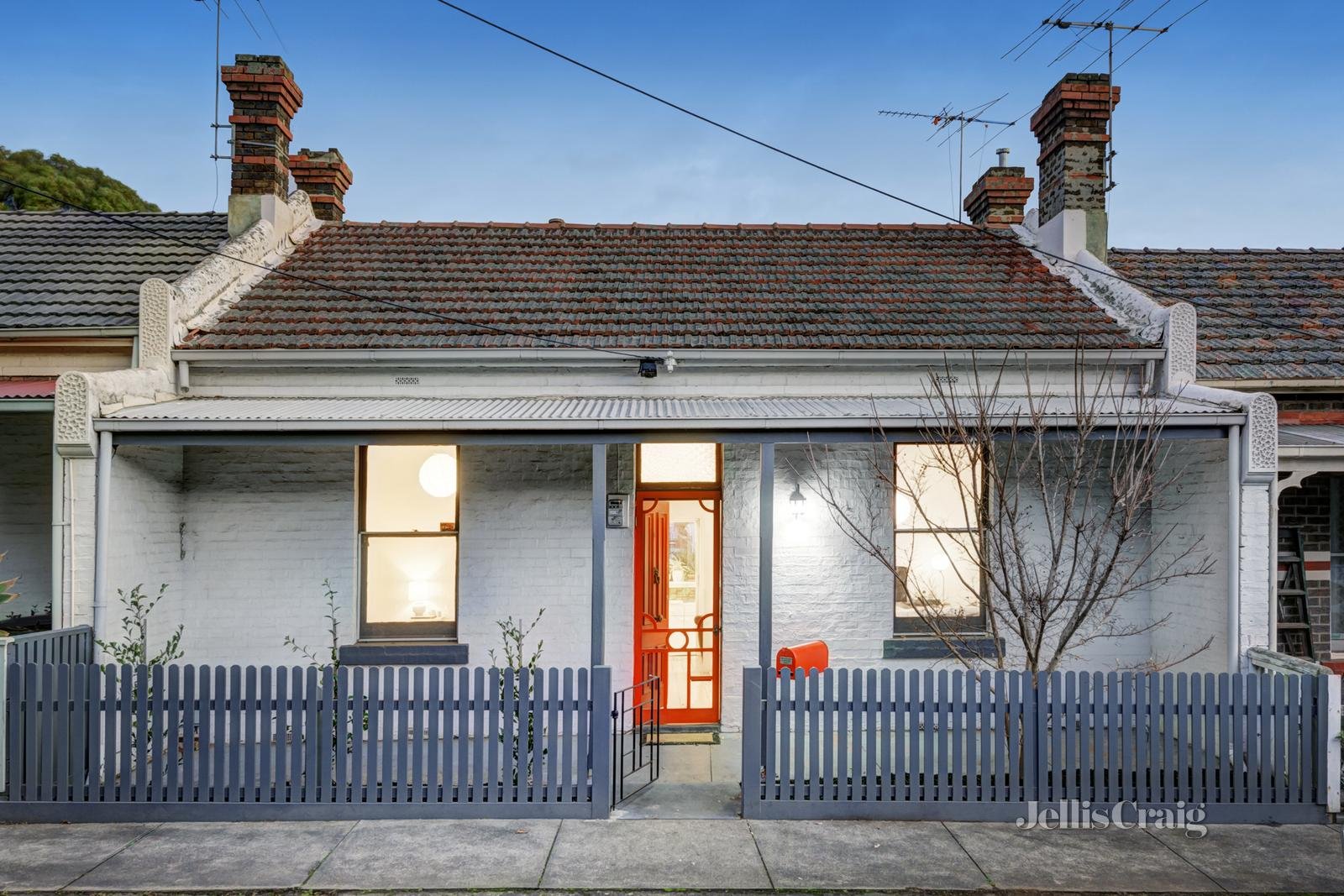 8 Carrington Avenue, Hawthorn East image 1