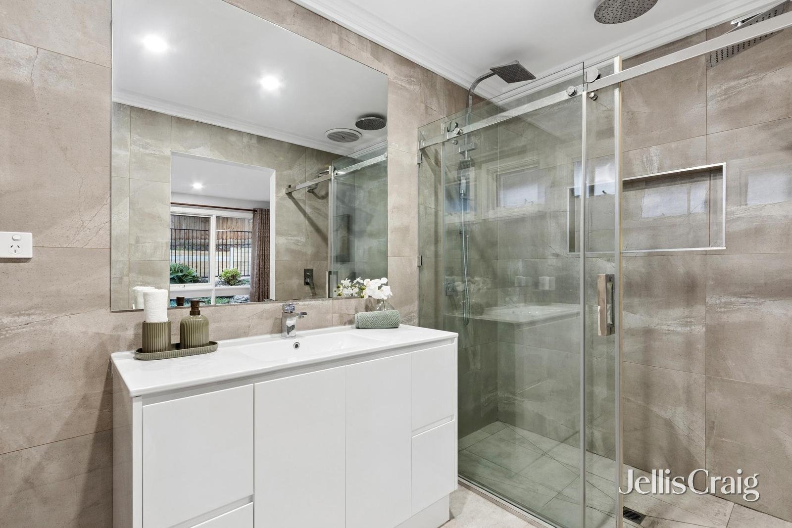 8 Cassinia Road, Templestowe&nbsp;Lower image 11