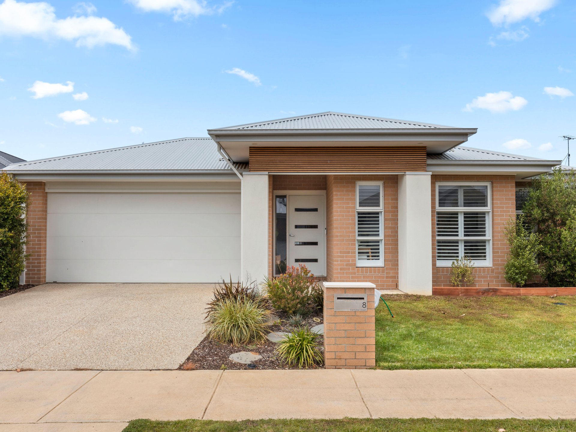 Property Gallery - Main Image