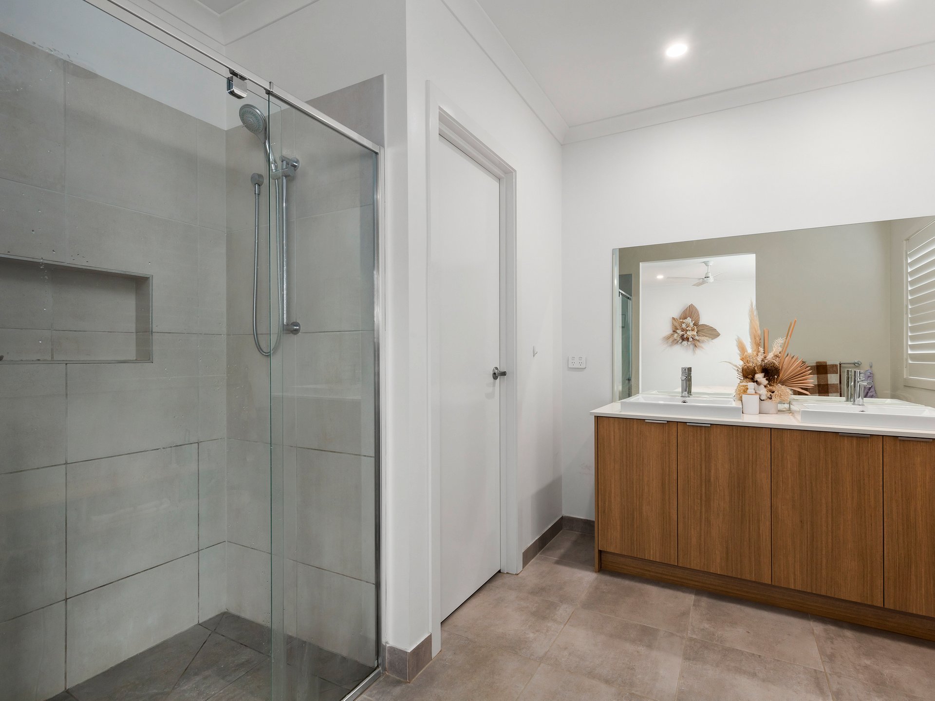 Property Gallery Thumbnail 4