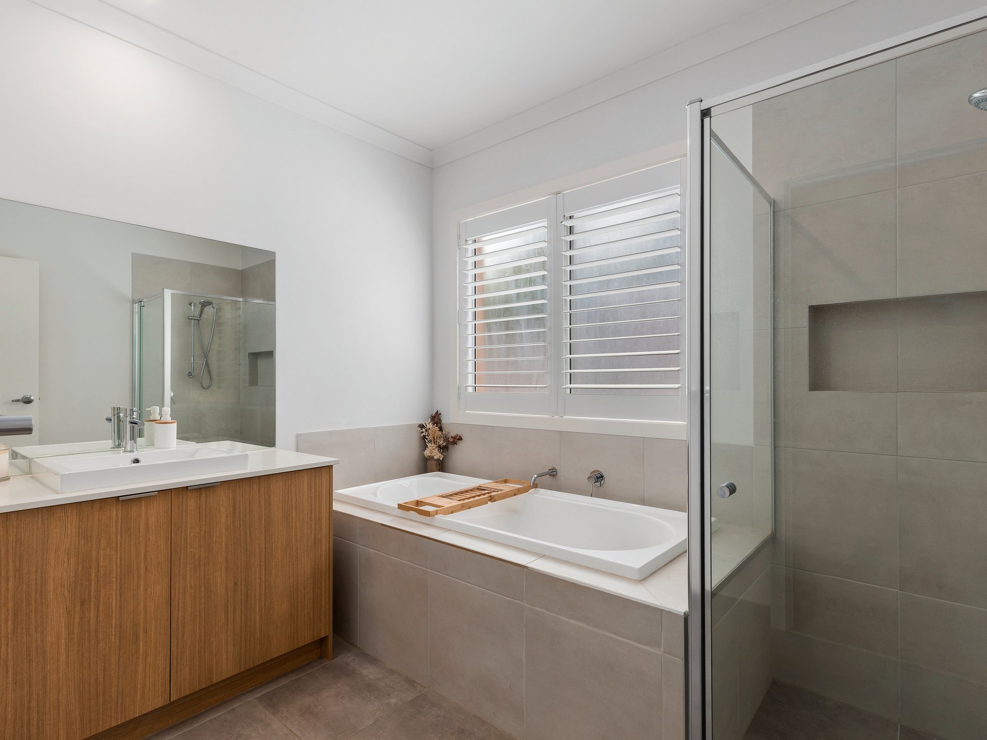 Property Gallery Thumbnail 9