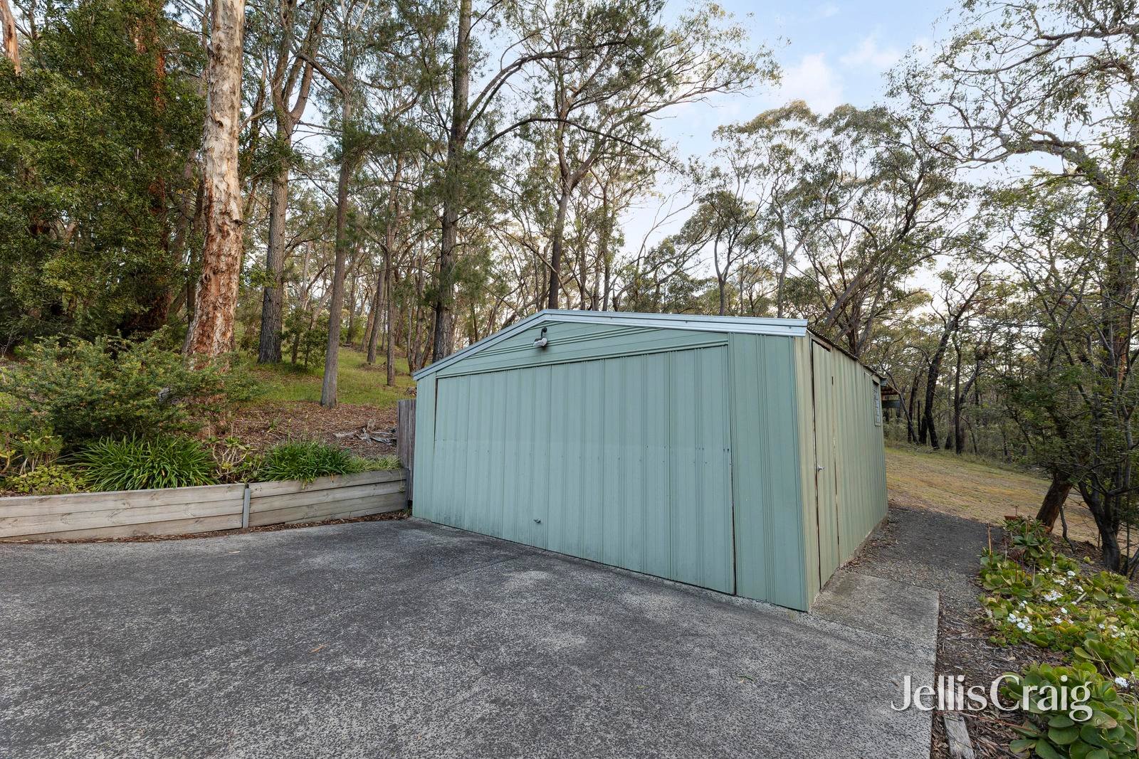 8 Chaim Court, Donvale image 21