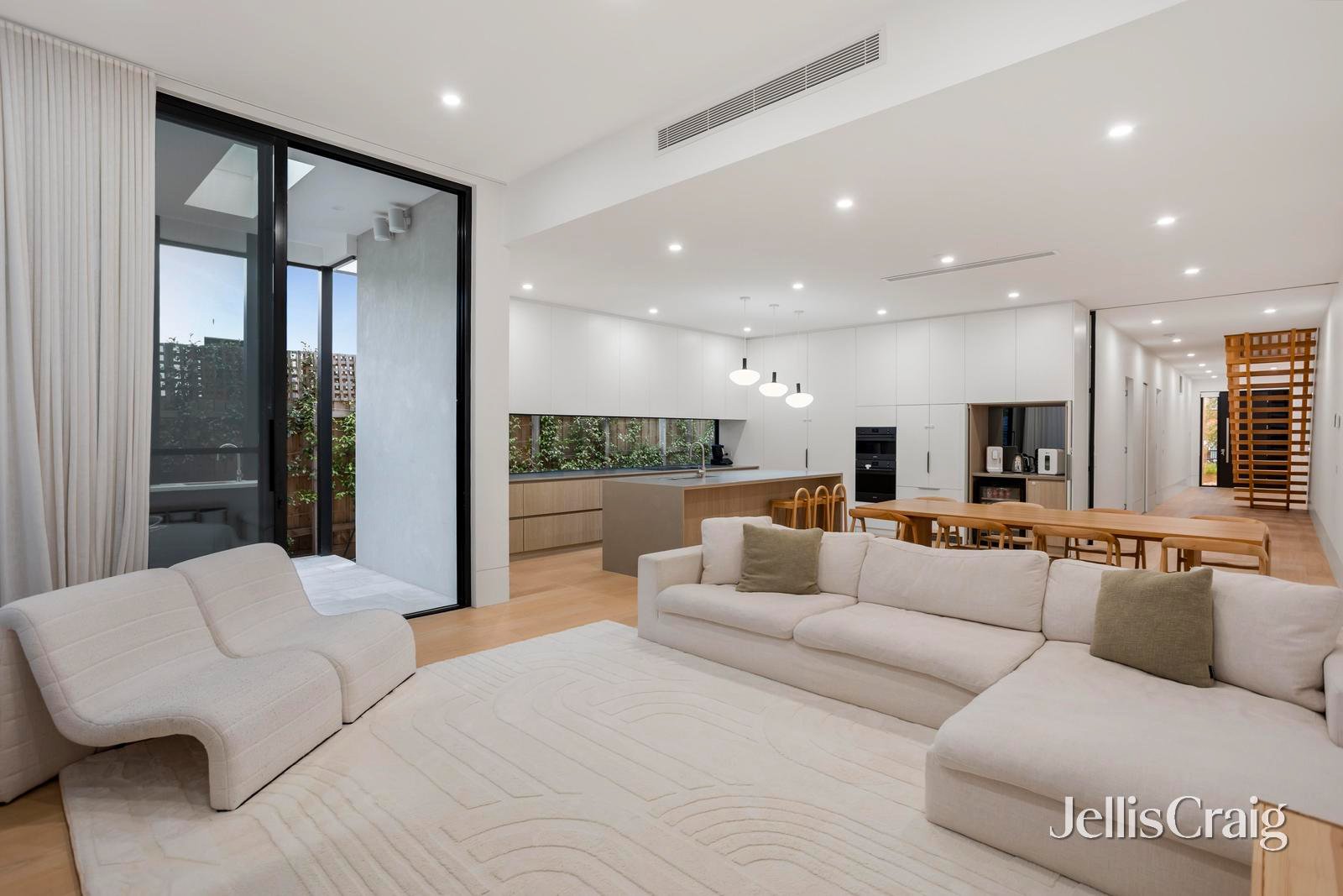 8 Chatsworth Quadrant, Templestowe&nbsp;Lower image 2