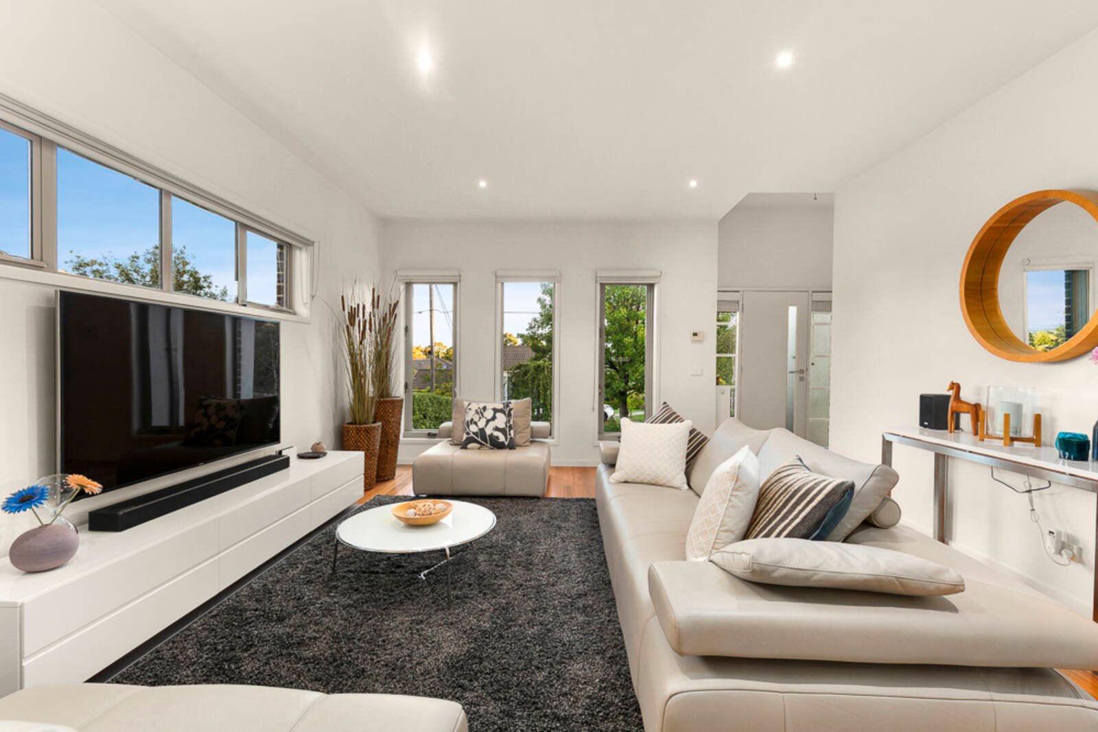 Property Gallery Thumbnail 3