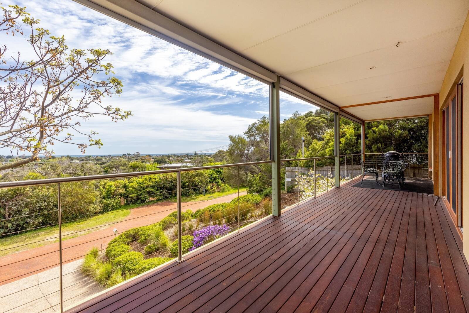 Property Gallery Thumbnail 12