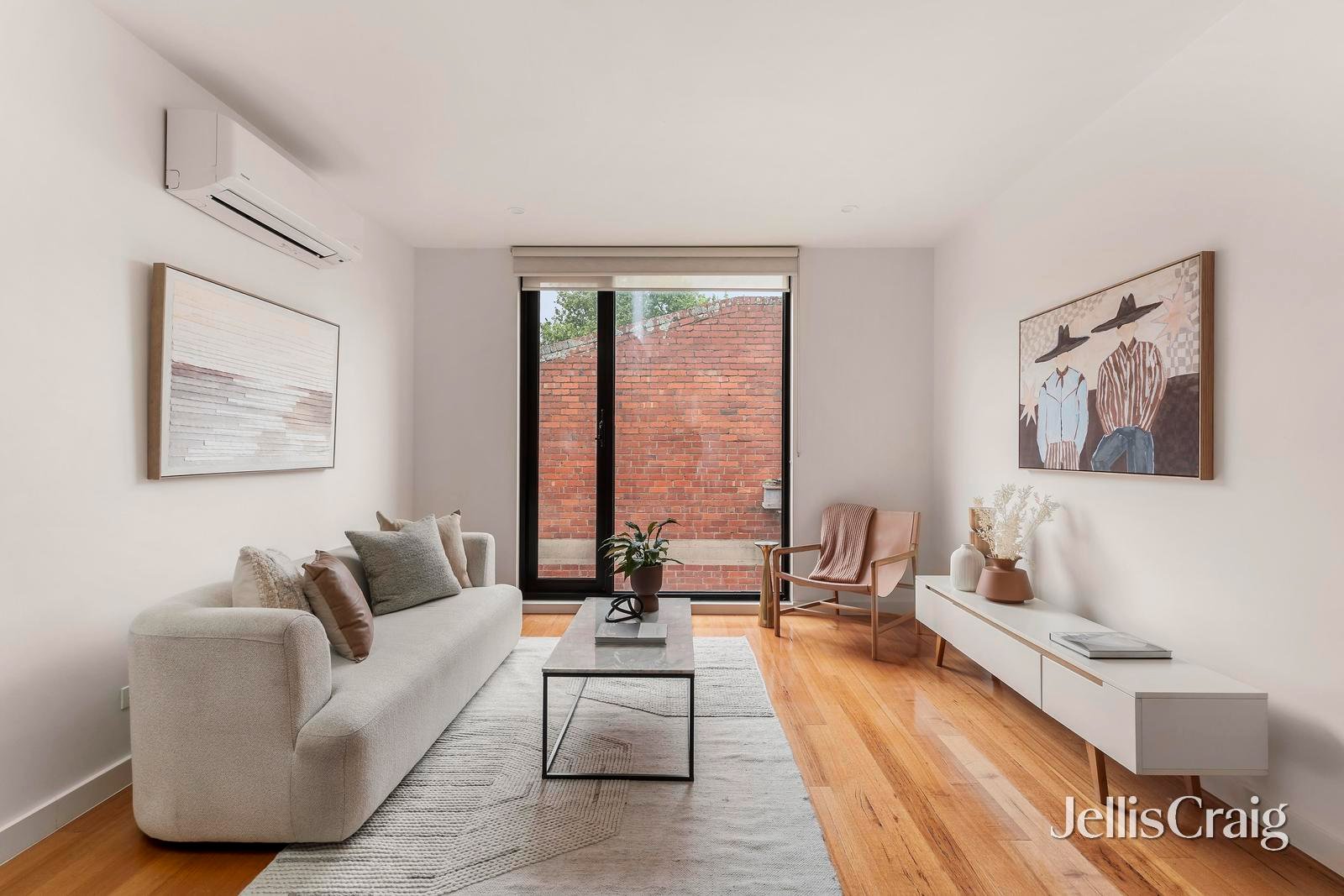8 Clare Lane, Kensington image 2