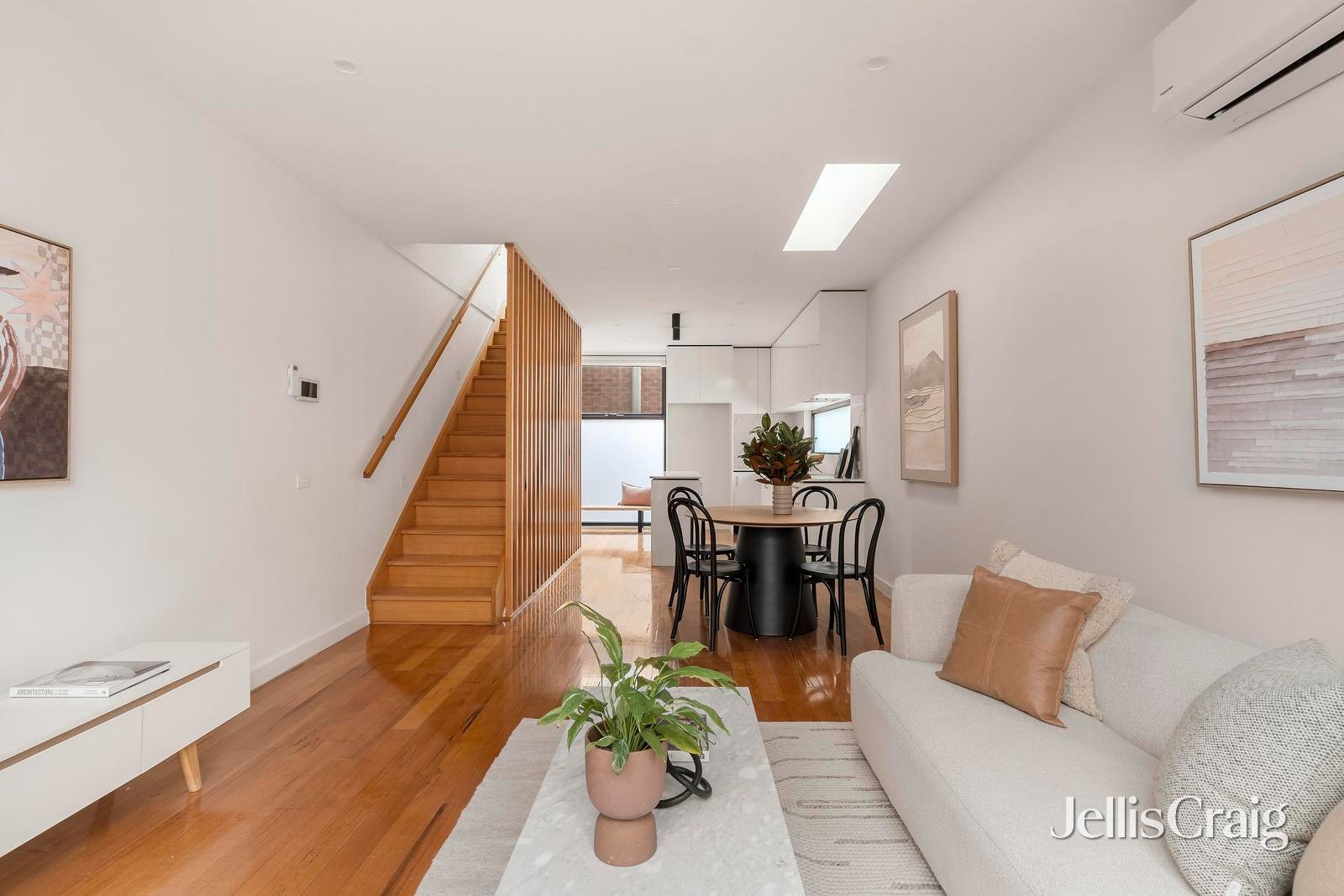 8 Clare Lane, Kensington image 3