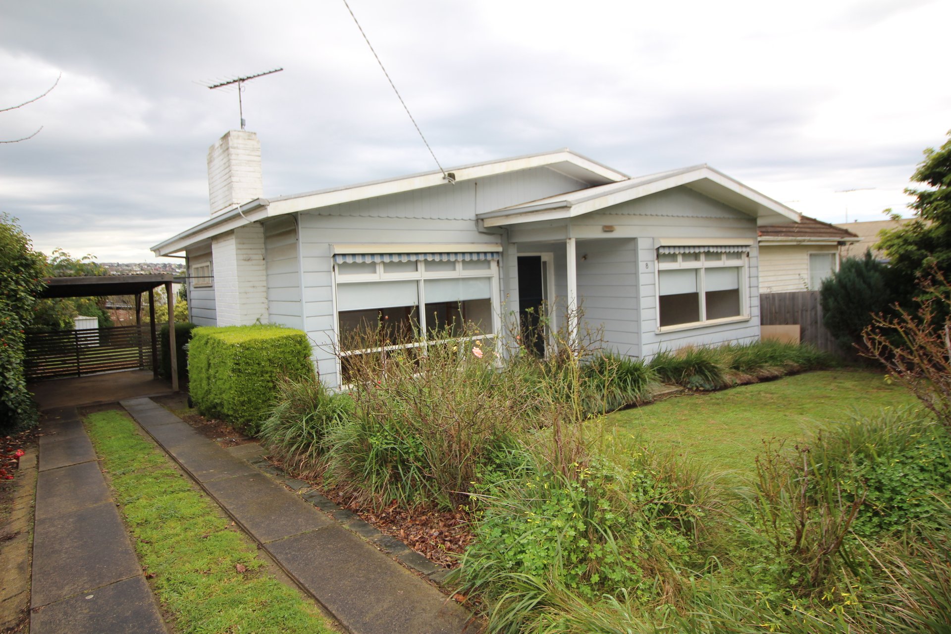 8 Clarke Avenue, Belmont image 1