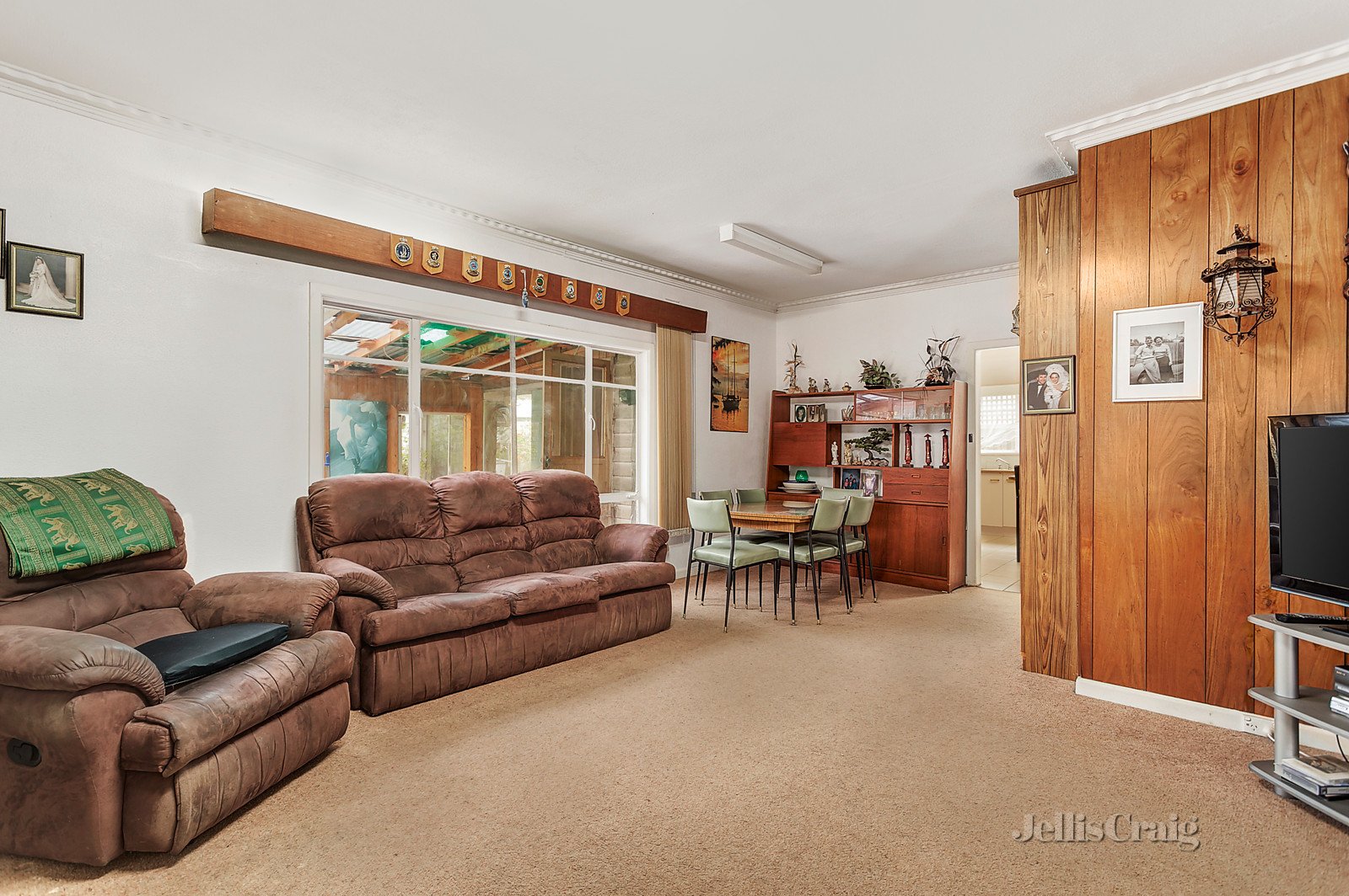 8 Clifton Street, Blackburn image 3