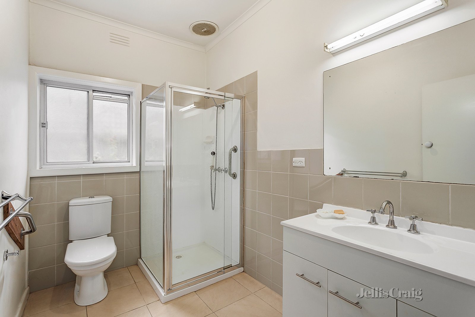 8 Clifton Street, Blackburn image 5