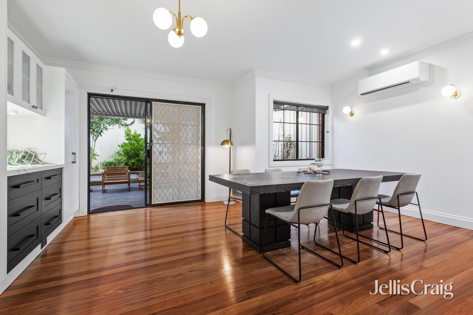 8 Cole Close, Burwood&nbsp;East image 5