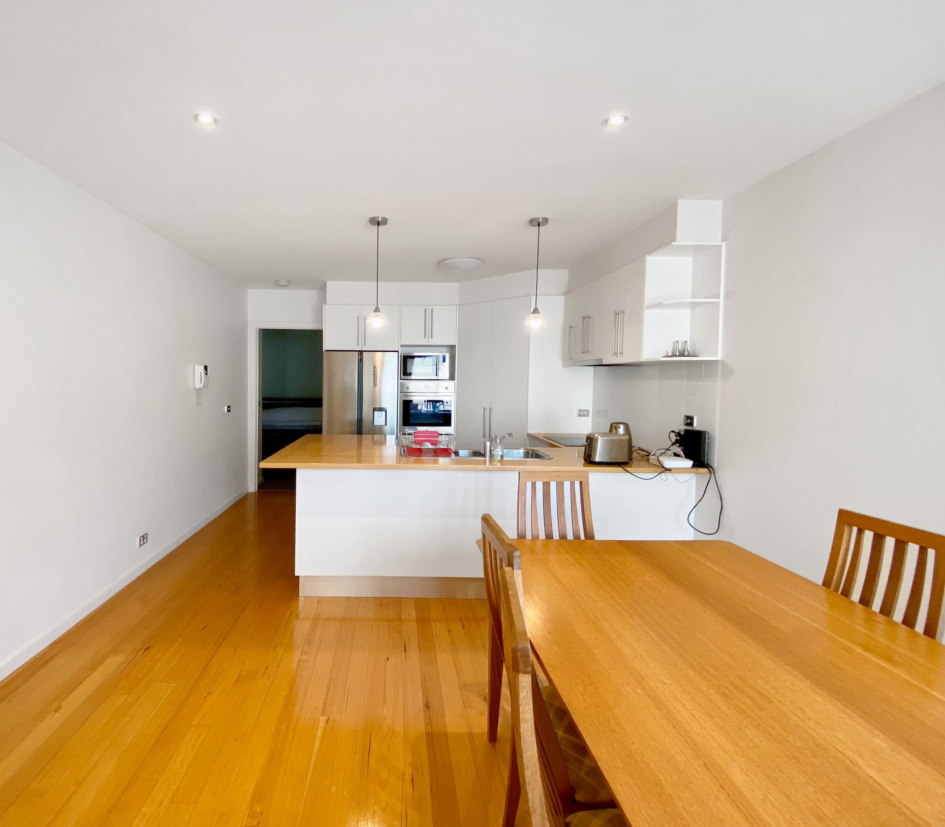 8 Collins Place, Geelong image 3
