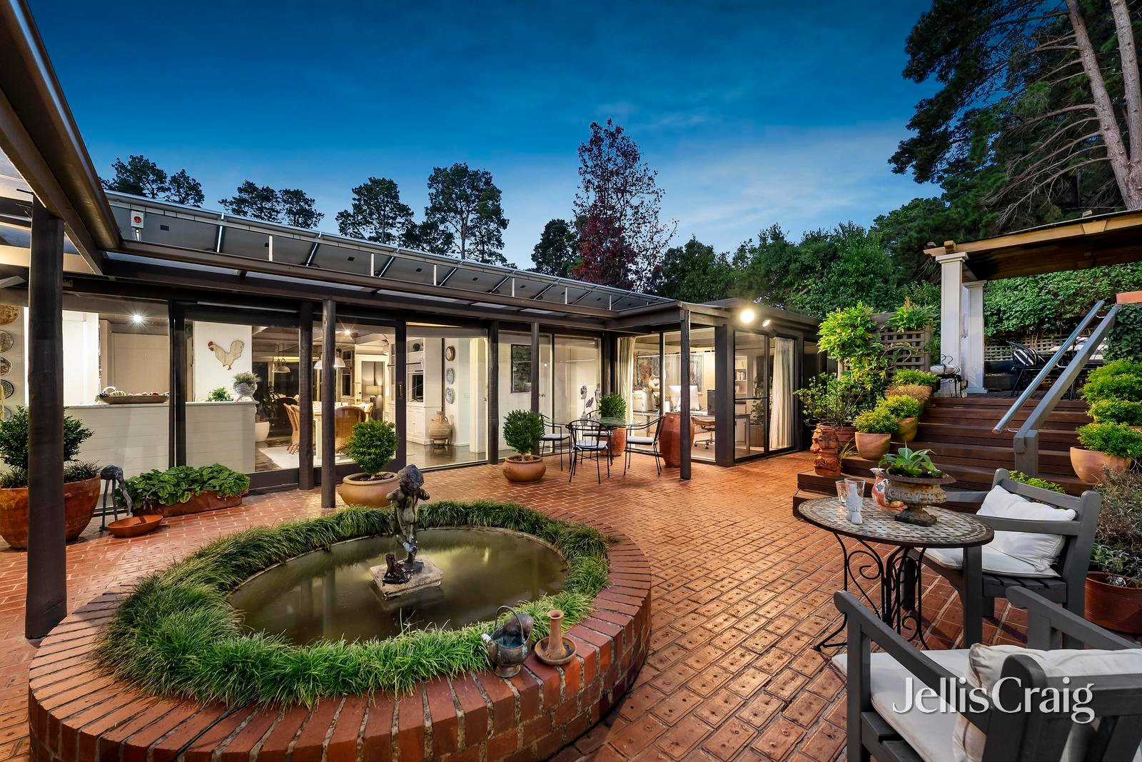 8 Conway Avenue, Donvale image 19