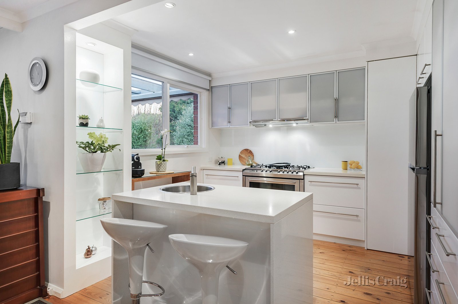 8 Coonawarra Drive, Vermont South image 3