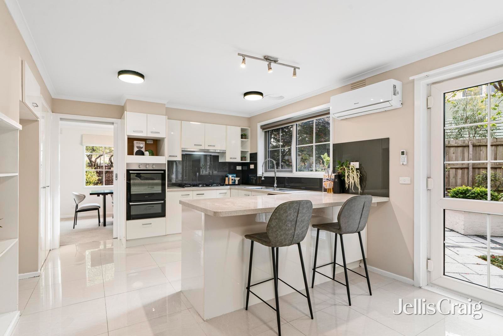8 Copnal Court, Glen&nbsp;Waverley image 7