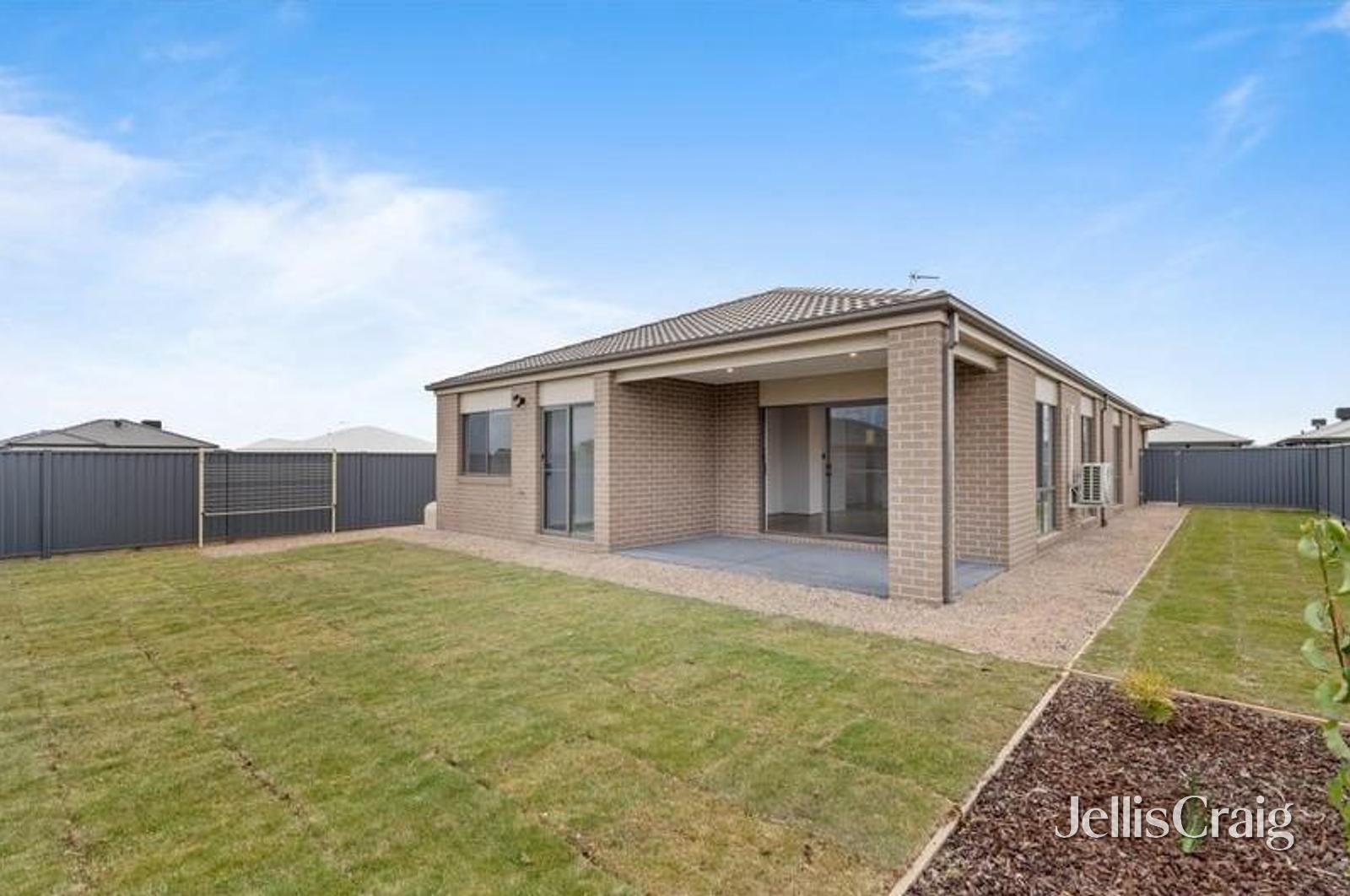 8 Cork Street, Alfredton image 9