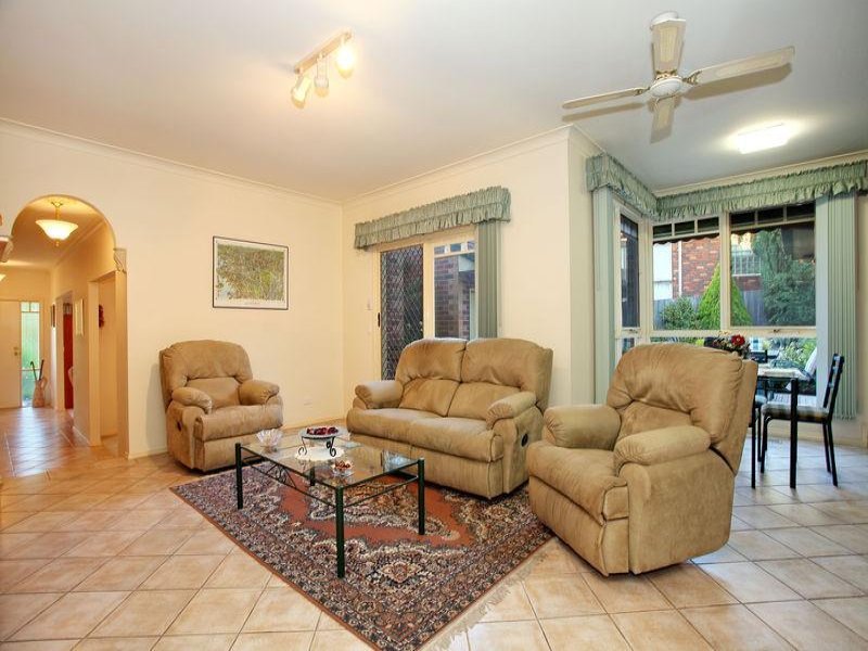8 Cottage Place, Ringwood North image 3