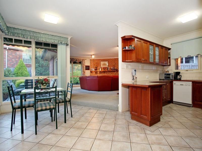 8 Cottage Place, Ringwood North image 4