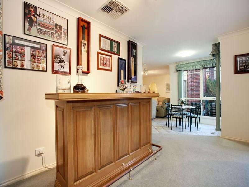 8 Cottage Place, Ringwood North image 7