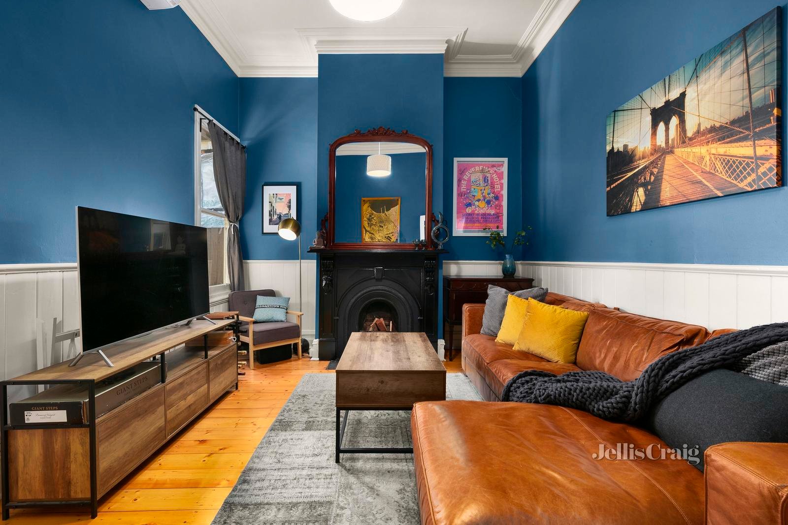 8 Courtis Street, Williamstown image 2