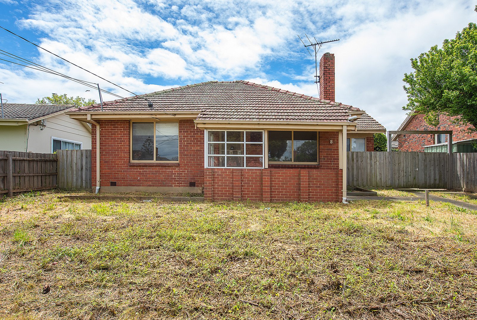8 Croft Crescent, Reservoir VIC 3073