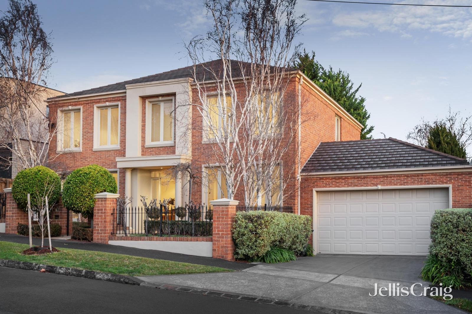 8 Crown Avenue, Camberwell image 1