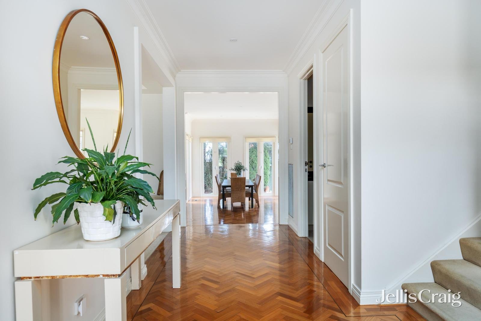 8 Crown Avenue, Camberwell image 2