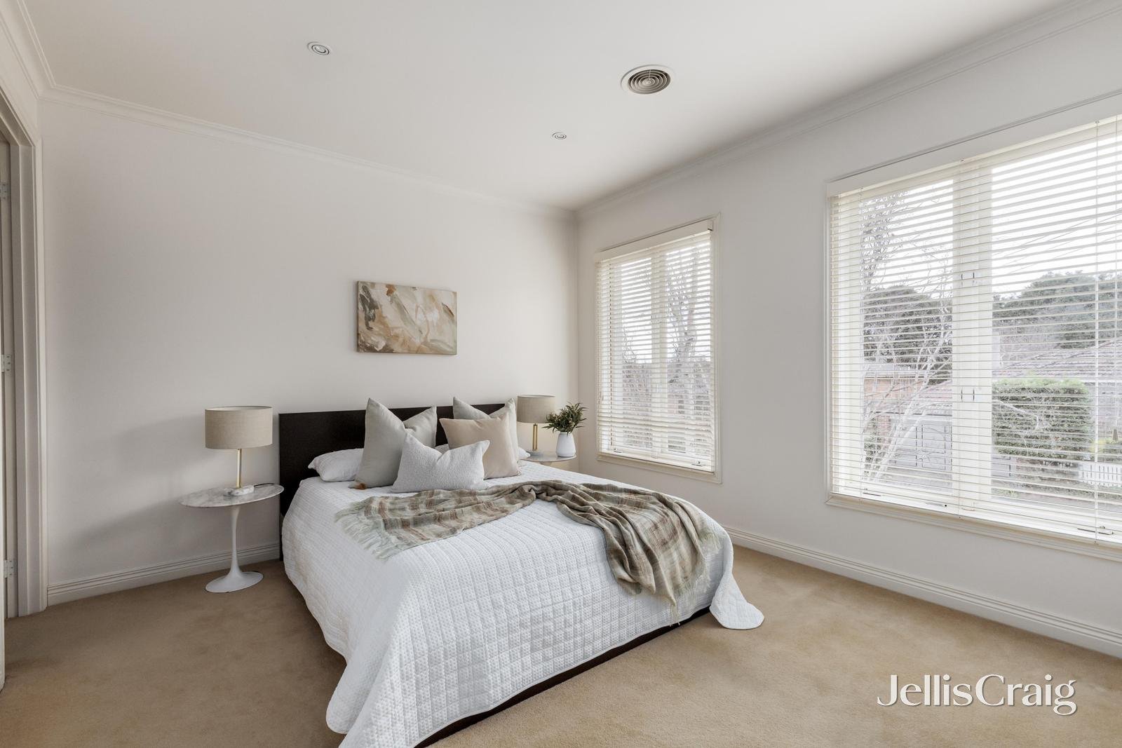 8 Crown Avenue, Camberwell image 17