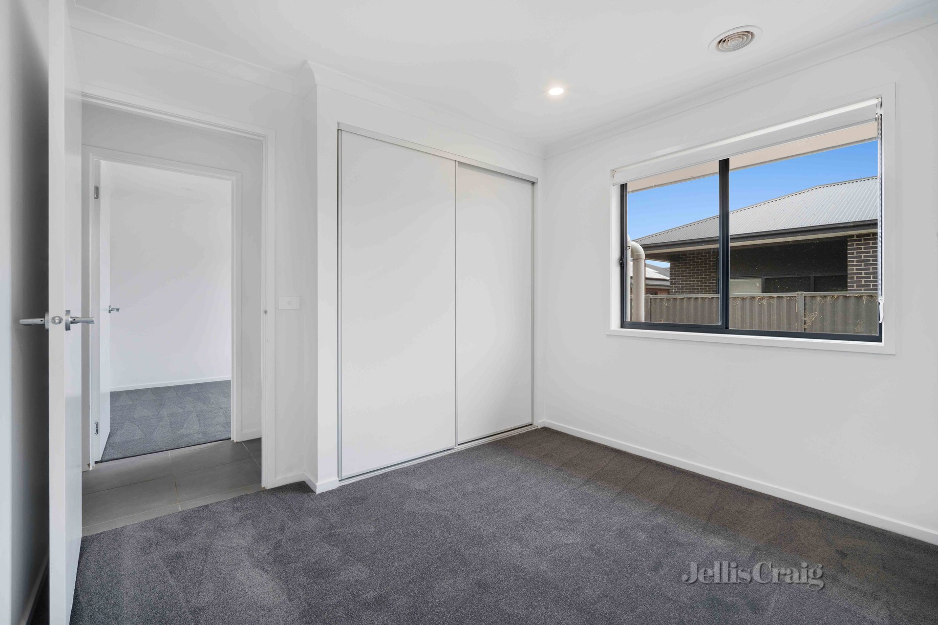 8 Crowther Drive, Lucas image 6