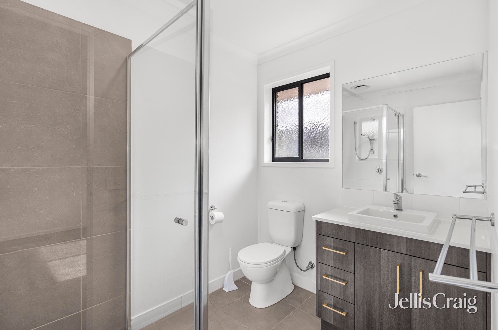 8 Crowther Drive, Lucas image 9