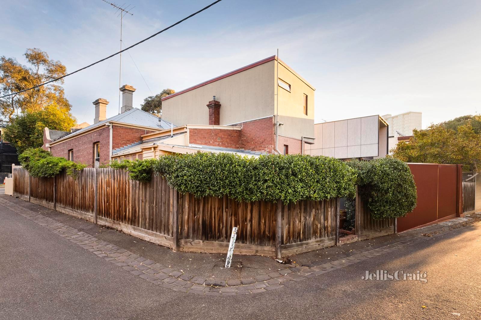 8 Curran Street, North Melbourne image 17