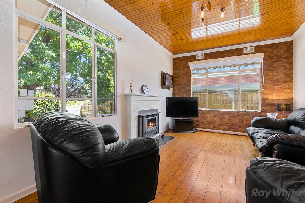 8 Cyril Street, Box Hill South image 3