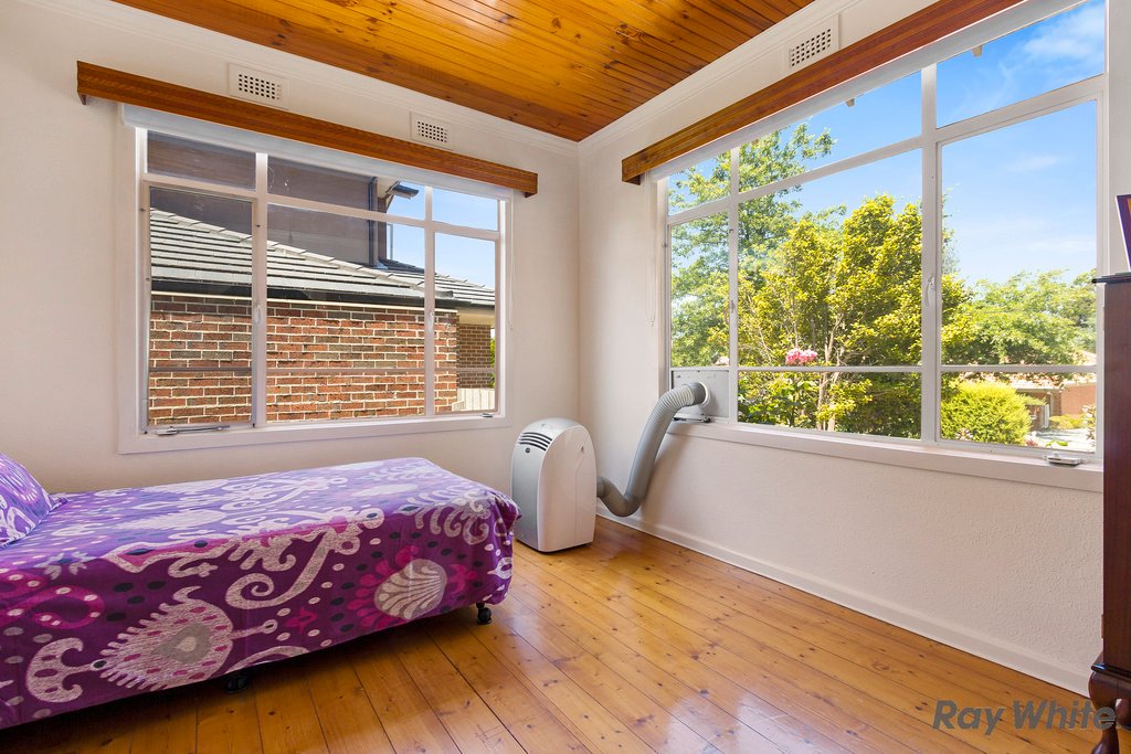 8 Cyril Street, Box Hill South image 4