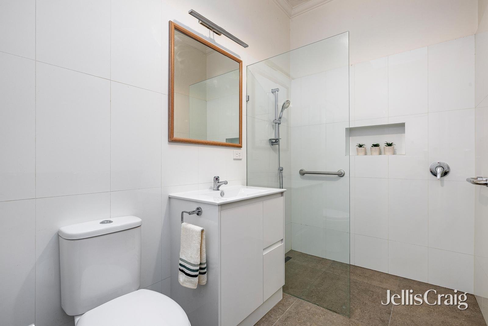 8 Daly Road, Sandringham image 10