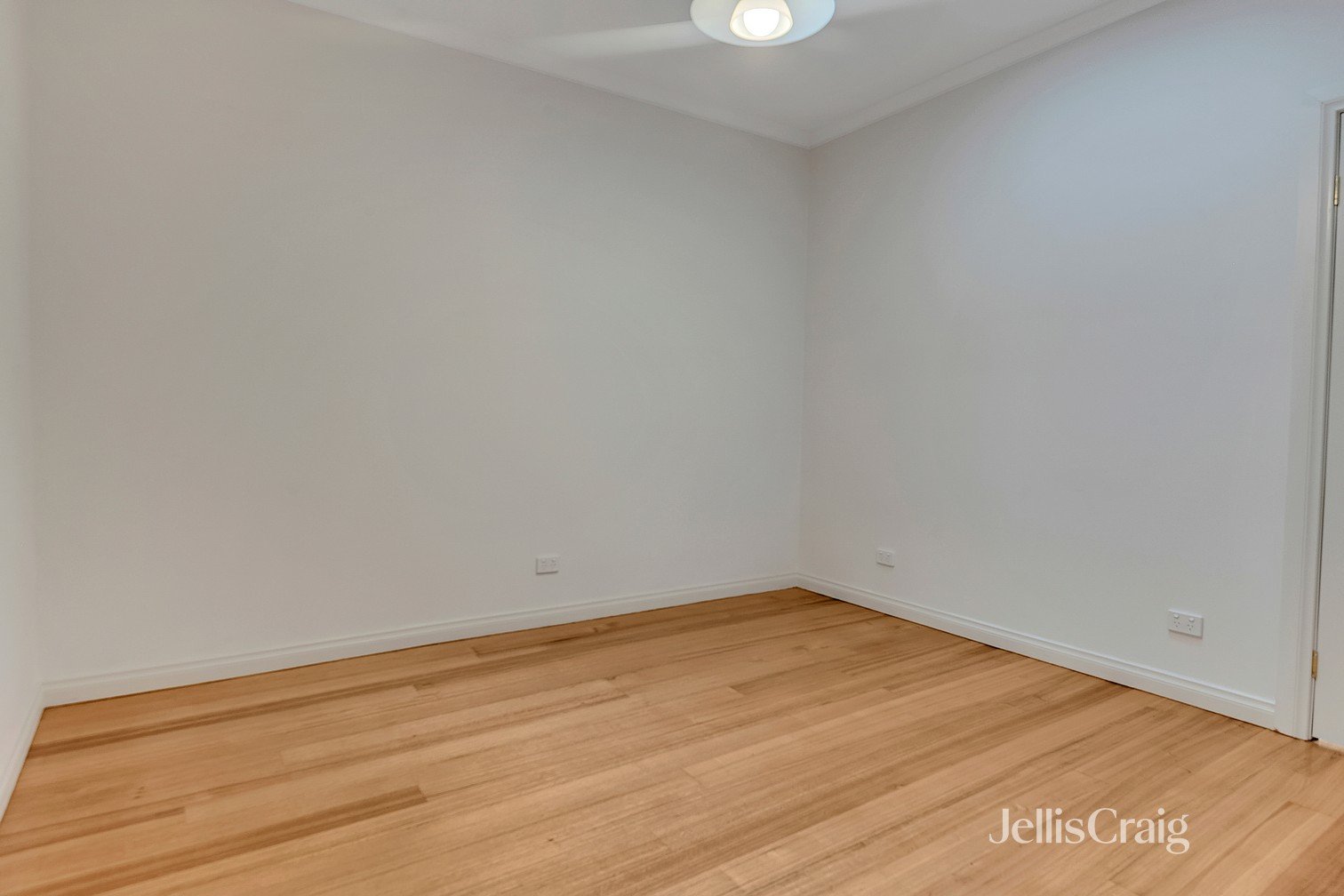 8 David Street, Brunswick image 2
