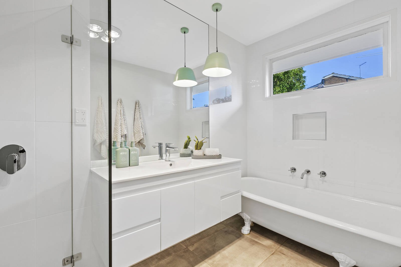 Property Gallery Thumbnail 7